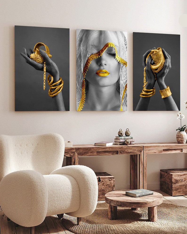 Tableau trois piéces black and gold hands with women